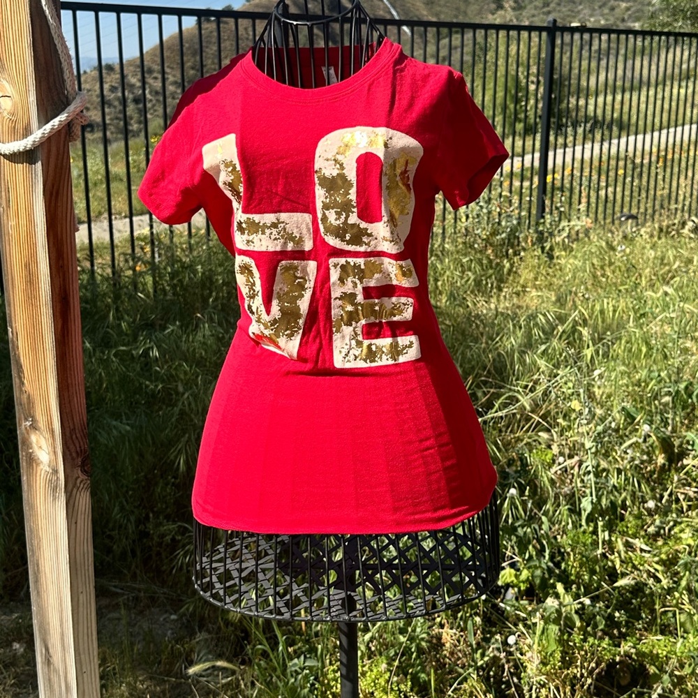 Vibrant Red Love Graphic Women's Tee